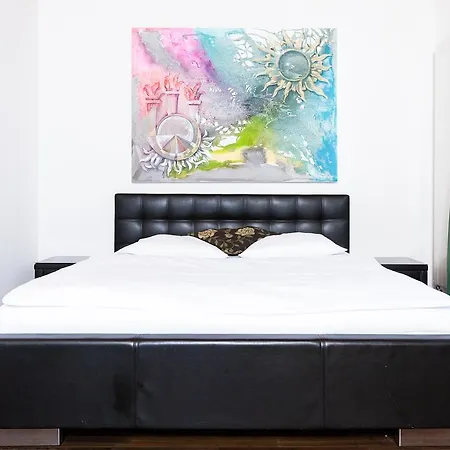 Swiss Star District 3 - Contactless Self Check-in Apartmanhotel 3*