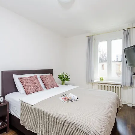 Swiss Star District 3 - Contactless Self Check-in Apartmanhotel Zürich