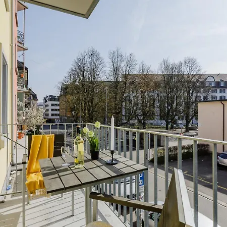 アパートホテル Swiss Star District 3 - Contactless Self Check-in チューリッヒ