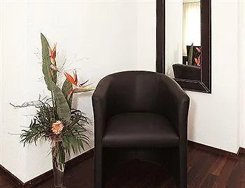 公寓式酒店 Swiss Star District 3 - Contactless Self Check-in 苏黎世