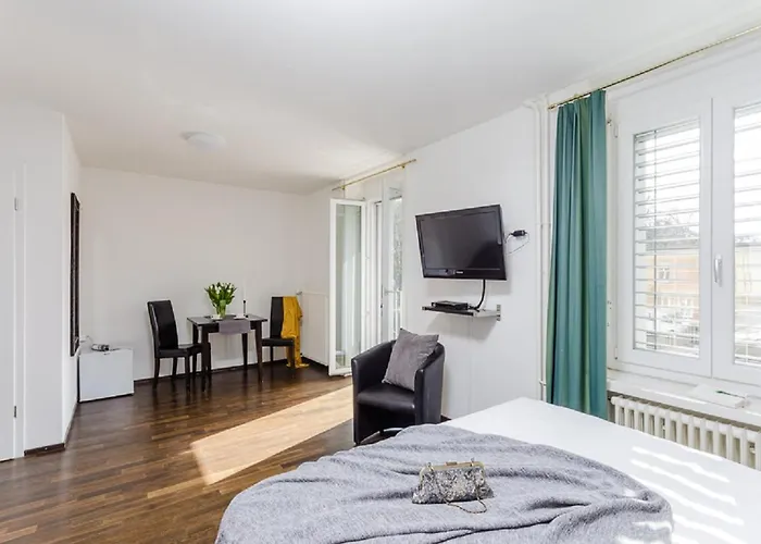 Swiss Star District 3 - Contactless Self Check-in 3* チューリッヒ