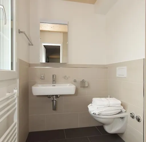 Swiss Star District 3 - Contactless Self Check-in Lägenhetshotell