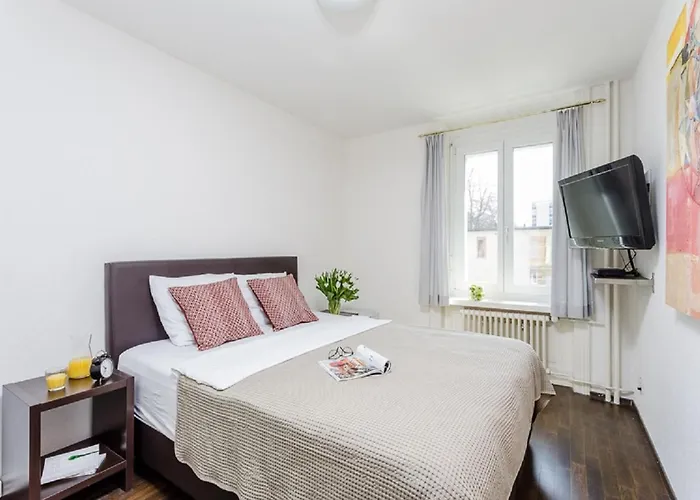 Swiss Star District 3 - Contactless Self Check-in Lägenhetshotell Zürich