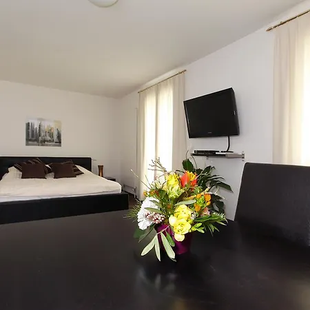 Swiss Star District 3 - Contactless Self Check-in 3*