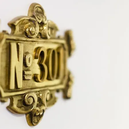 Swiss Star District 3 - Contactless Self Check-in Apart-hotel