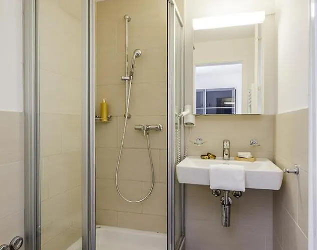 Апарт-отель Swiss Star District 3 - Contactless Self Check-in Цюрих